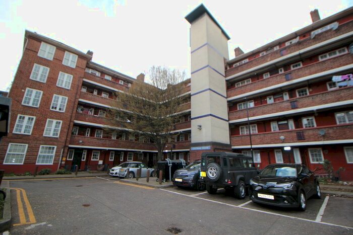 3 Bedroom Flat To Rent In Welland Street, London, SE10