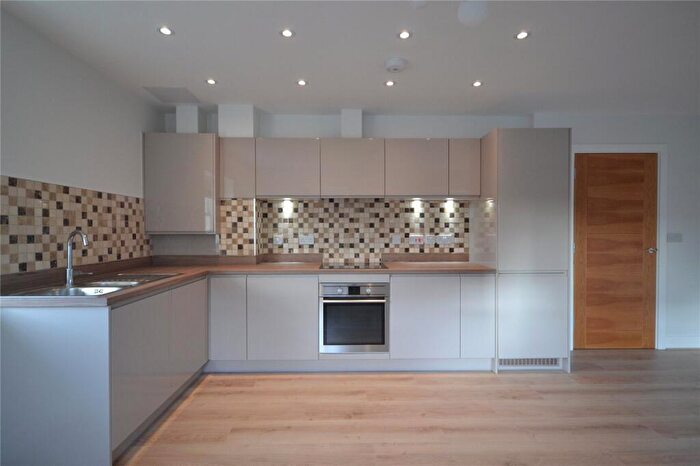 1 Bedroom Apartment To Rent In Lyttleton House, Broomfield Road, Chelmsford, Essex, CM1