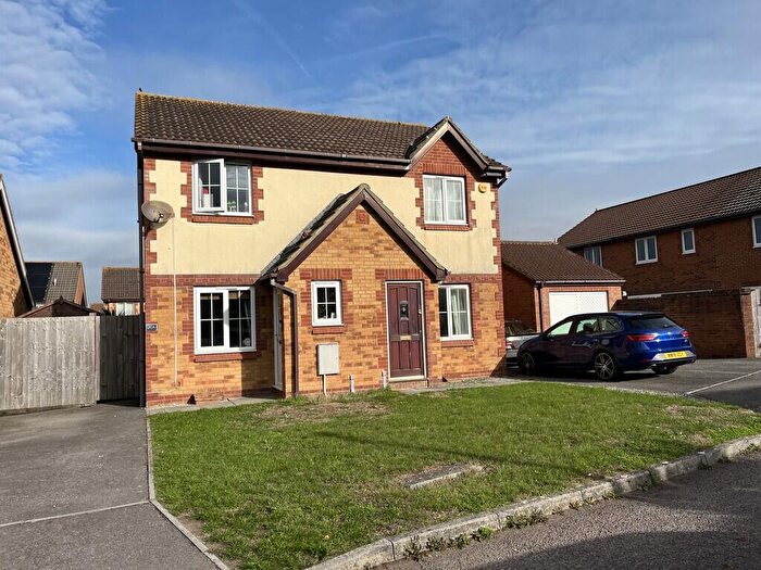 2 Bedroom Semi-Detached House For Sale In The Cornfields, BS22