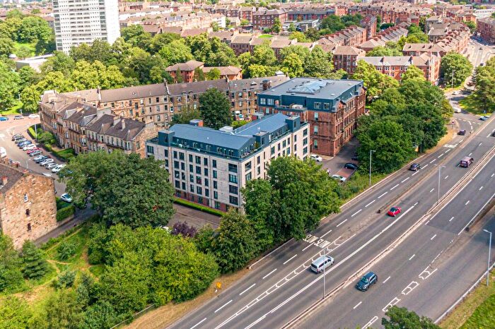 3 Bedroom Apartment For Sale In Broomhill Avenue, Broomhill, Glasgow, G11