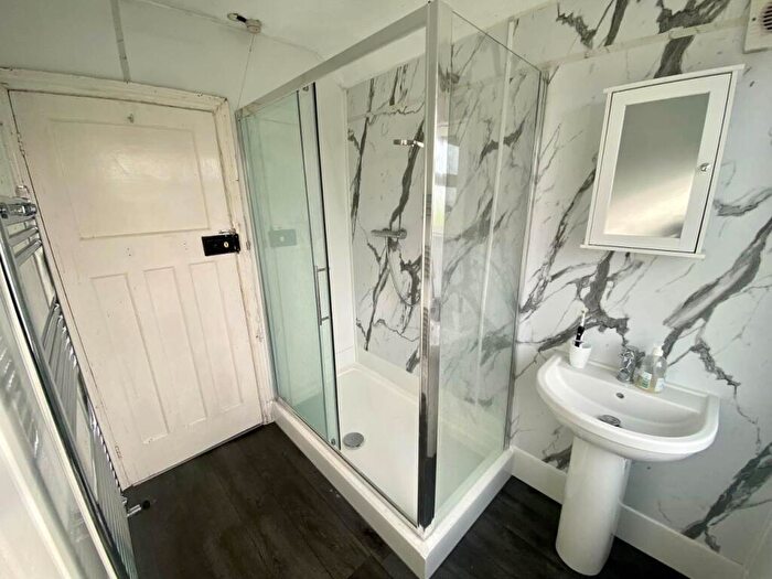 6 Bedroom Detached House To Rent In Pine Grove, Filton, Bristol, BS7