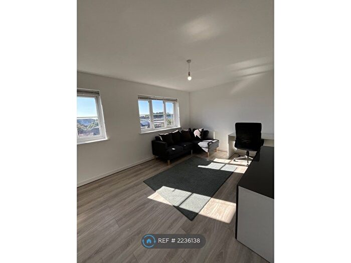 2 Bedroom Flat To Rent In Websters House, Coventry, CV6