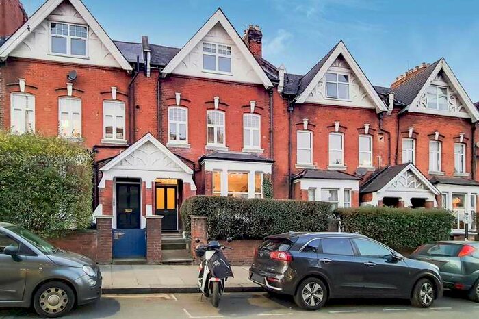 3 Bedroom Terraced House To Rent In Church Lane, Crouch End, N8