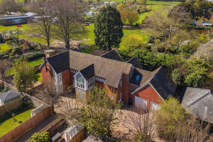 6 Bedroom Detached House For Sale In Quayside, Water Lane, Faversham, ME13