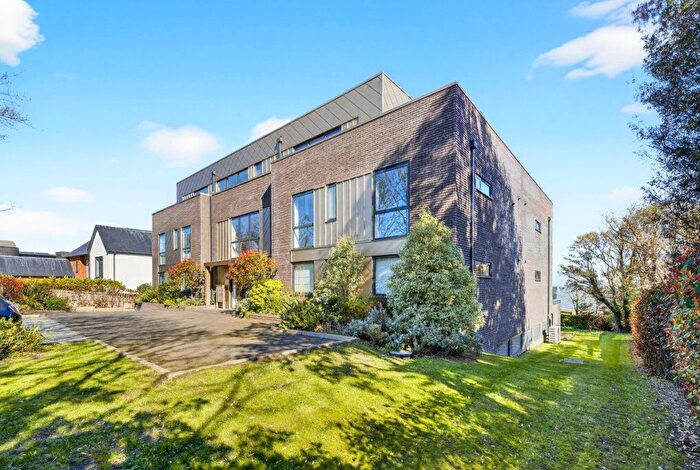 2 Bedroom Flat To Rent In North Foreland Avenue, Broadstairs, CT10