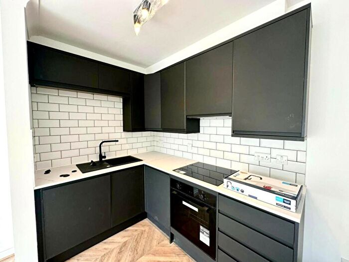 2 Bedroom Apartment To Rent In Sundial Bank, Demesne Road, M16