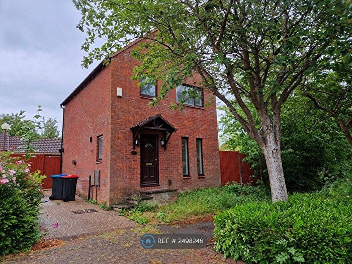 3 Bedroom Detached House To Rent In Wilson Court, Crownhill, Milton Keynes, MK8