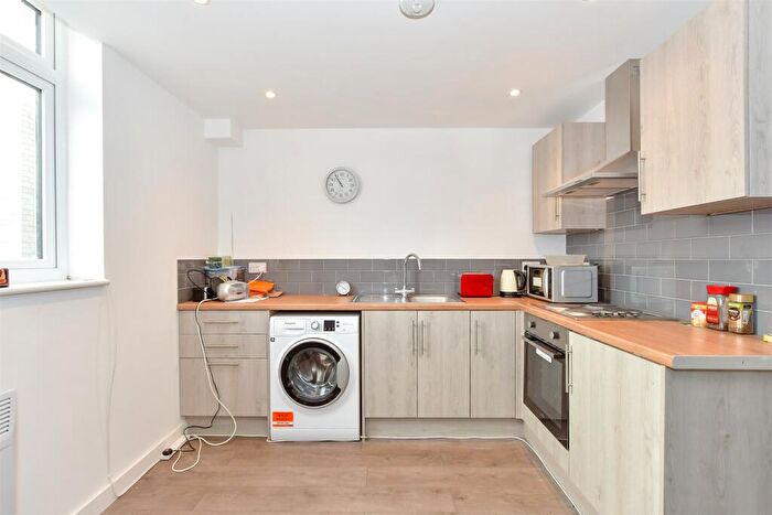 1 Bedroom Flat For Sale In High Street, Bognor Regis, West Sussex, PO21