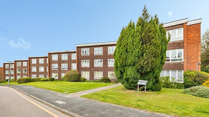 3 Bedroom Flat For Sale In Howton Place, Bushey Heath, Bushey, WD23