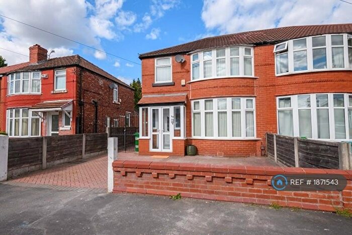 4 Bedroom Semi-Detached House To Rent In Colgate Crescent, Manchester, M14