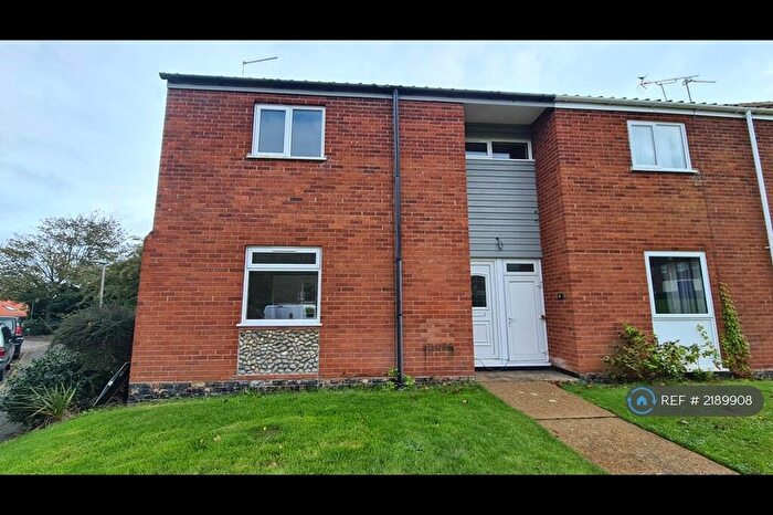 3 Bedroom Semi-Detached House To Rent In Munhaven Close, Mundesley, Norwich, NR11