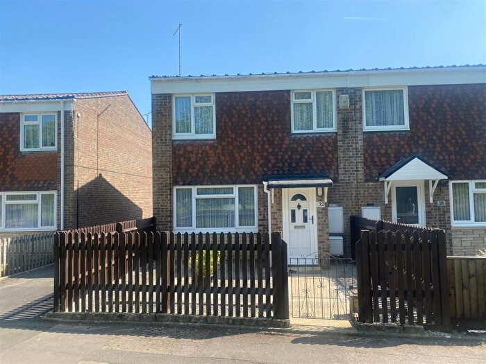 3 Bedroom End Of Terrace House For Sale In Boldrewood, Liden, Swindon, SN3