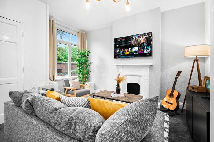 3 Bedroom Flat To Rent In Moor Lane, Birmingham, B6