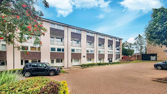 3 Bedroom Maisonette To Rent In Longwood Road, Hertford, SG14