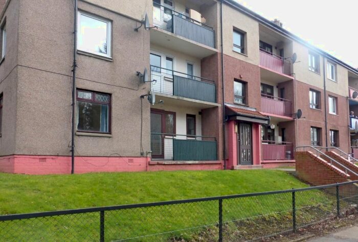 2 Bedroom Flat To Rent In Findale Street, Fintry, Dundee, DD4