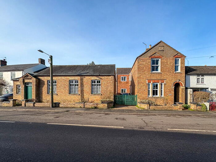 3 Bedroom Detached House For Sale In Anchor Cottage, Station Road, Catworth, PE28