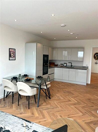 2 Bedroom Apartment To Rent In Arklow Road, London, SE14