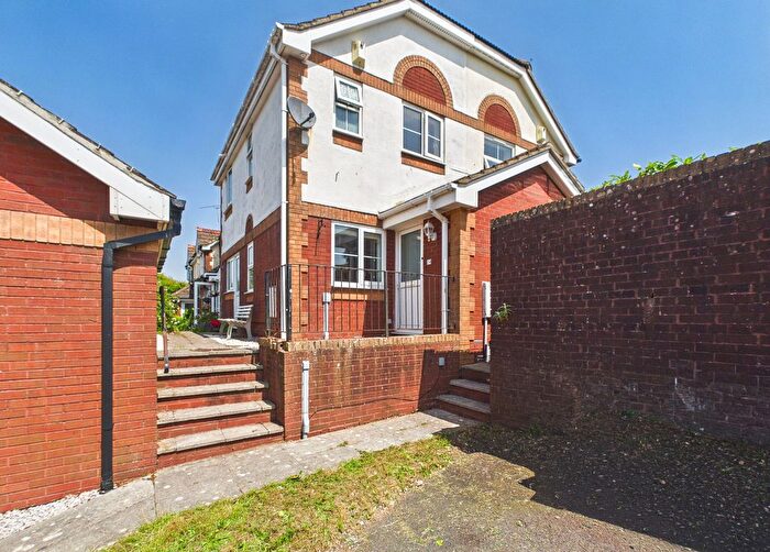 2 Bedroom Mews For Sale In Louville Close, Paignton, TQ4