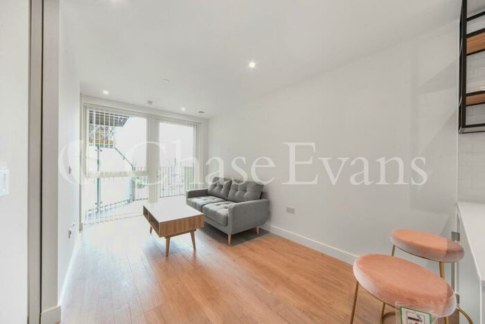 Studio To Rent In Lavey House, Grand Union, Wembley, HA0