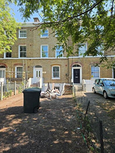 2 Bedroom Flat To Rent In London, E15