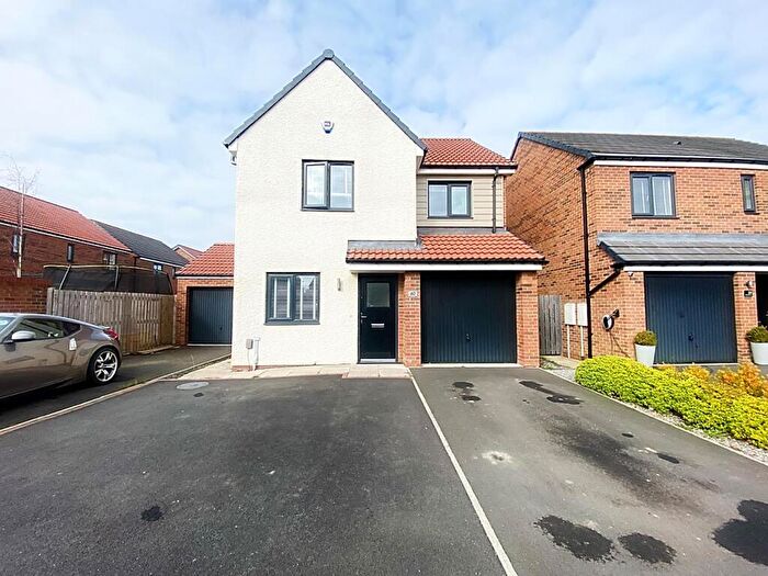 3 Bedroom Detached House For Sale In Rowchester Way, Holystone, Newcastle Upon Tyne, NE27
