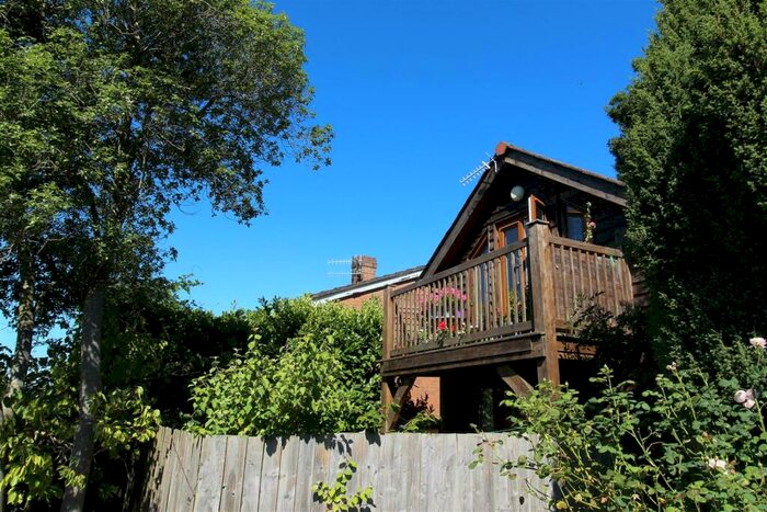 1 Bedroom Detached House To Rent In Exeter, EX4