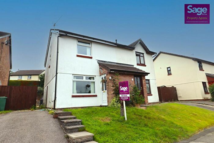 3 Bedroom Semi-Detached House For Sale In Chester Close, New Inn, NP4