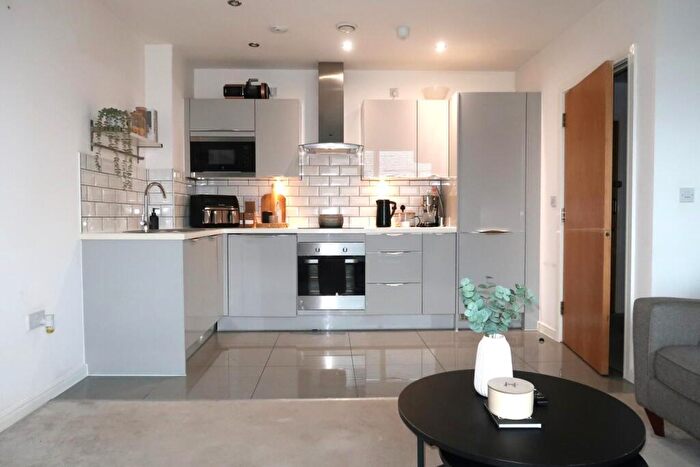 1 Bedroom Apartment For Sale In Davaar House, Prospect Place, CF11