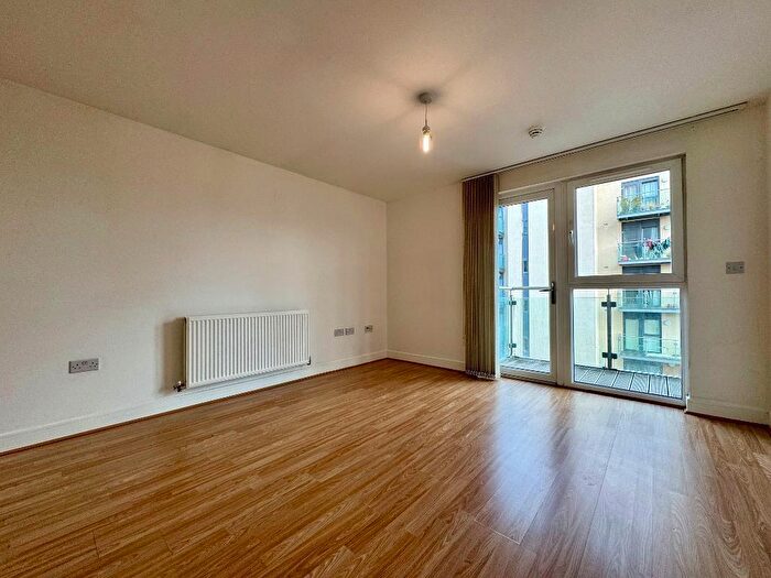1 Bedroom Flat To Rent In Roehampton House, Academy Way, Dagenham, Dagenham, RM8