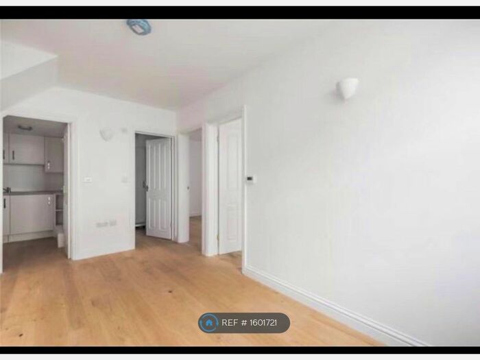 2 Bedroom Flat To Rent In Circus Street, Oxford, OX4