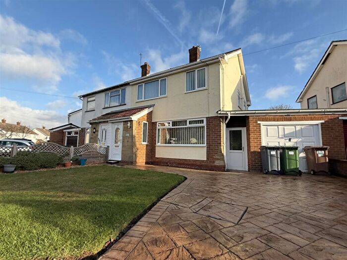 3 Bedroom Semi Detached House For Sale In Derwent Drive, Pensby, Wirral, CH61