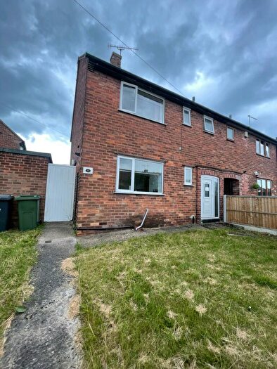2 Bedroom Semi-Detached House To Rent In Blacksmith Lane, S44