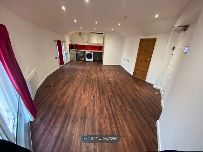 Studio To Rent In Harpur Street, Bedford, MK40