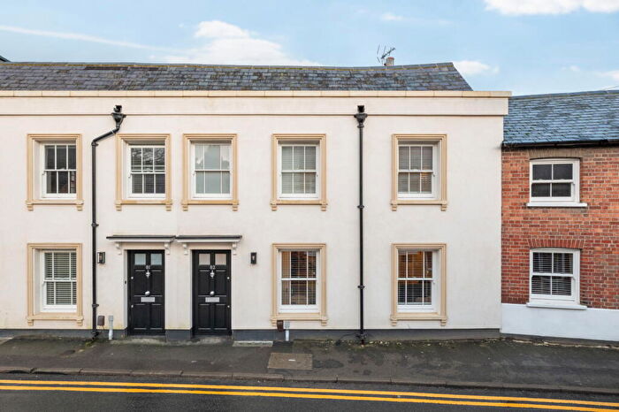 2 Bedroom Terraced House For Sale In Akeman Street, Tring, HP23