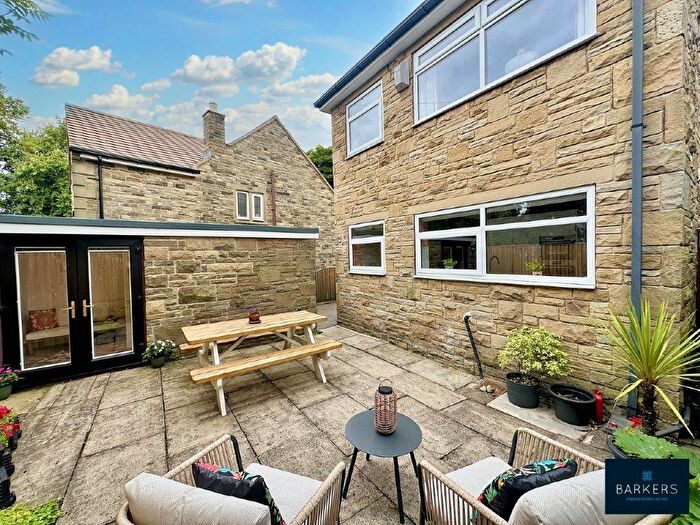 4 Bedroom Detached House For Sale In Oxford Road, Gomersal, BD19
