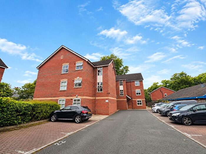 2 Bedroom Flat For Sale In Keats Mews, Manchester, M23
