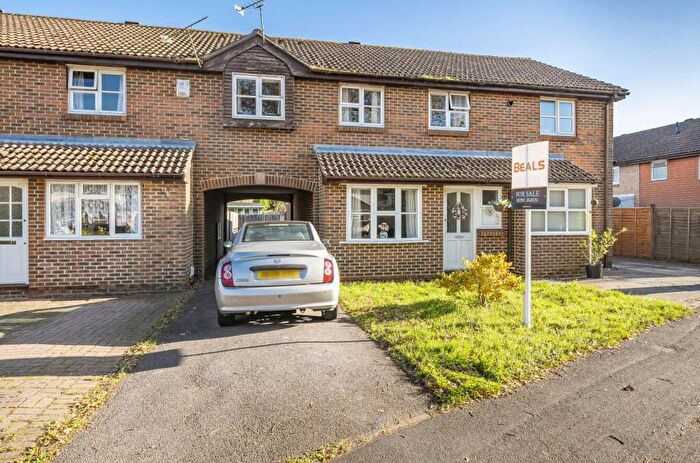 4 Bedroom Terraced House For Sale In Amethyst Grove, Waterlooville, Hampshire, PO7