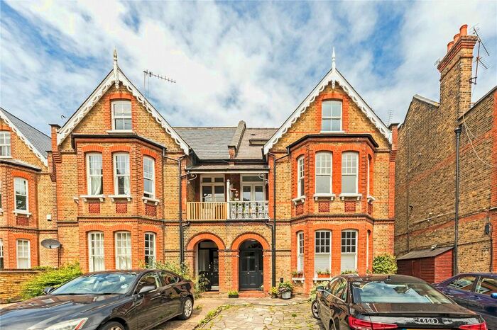 Studio To Rent In Park Road, Teddington, TW11