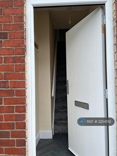 3 Bedroom Flat To Rent In Dalton Lane, Rotherham, S65