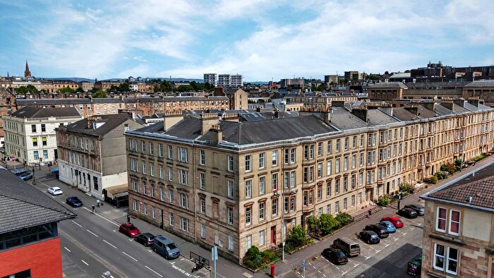 3 Bedroom Flat For Sale In Kent Road, Charing Cross, G3