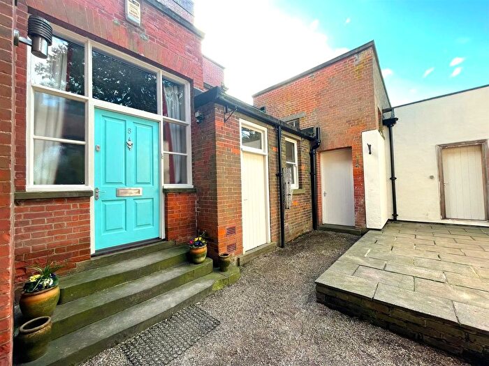 4 Bedroom Property For Sale In Redwood Drive, Brandesburton, Driffield, YO25