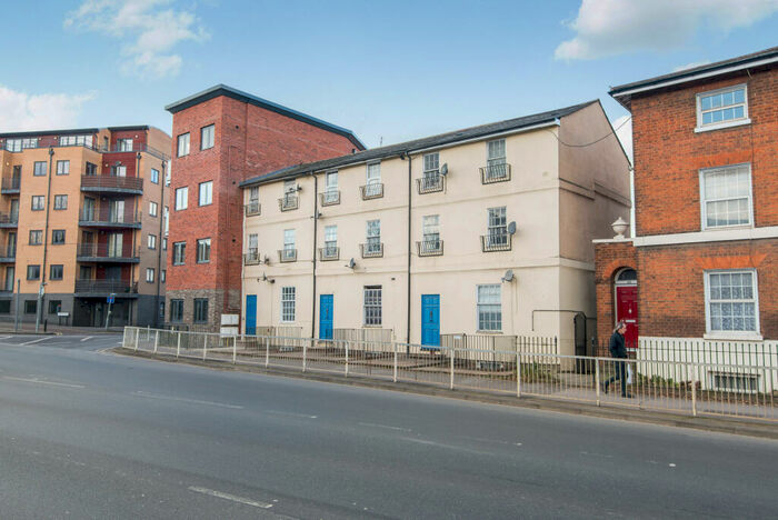 1 Bedroom Apartment To Rent In Alastair Nicholas Court, Reading, RG1