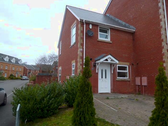 2 Bedroom House To Rent In Ragnall Close, Thornhill, Cardiff, CF14