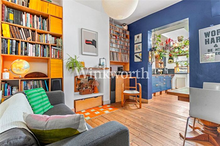 1 Bedroom Flat For Sale In Clinton Road, London, N15