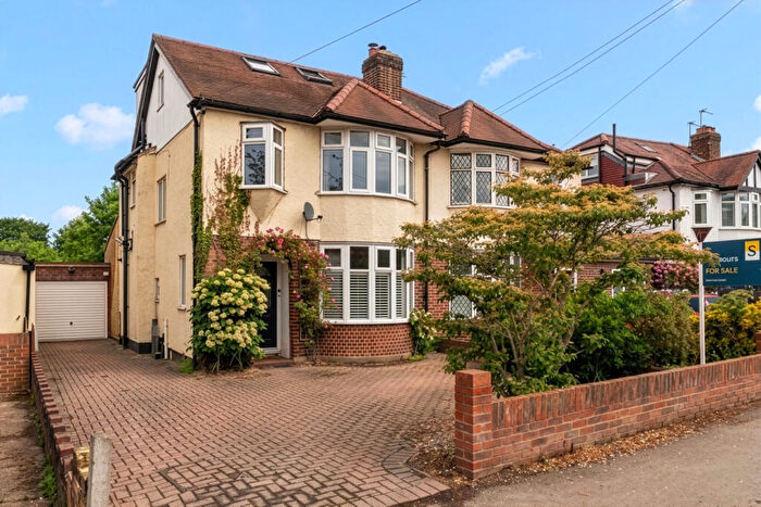 4 Bedroom Semi-Detached House For Sale In Eastworth Road, Chertsey, Surrey, KT16