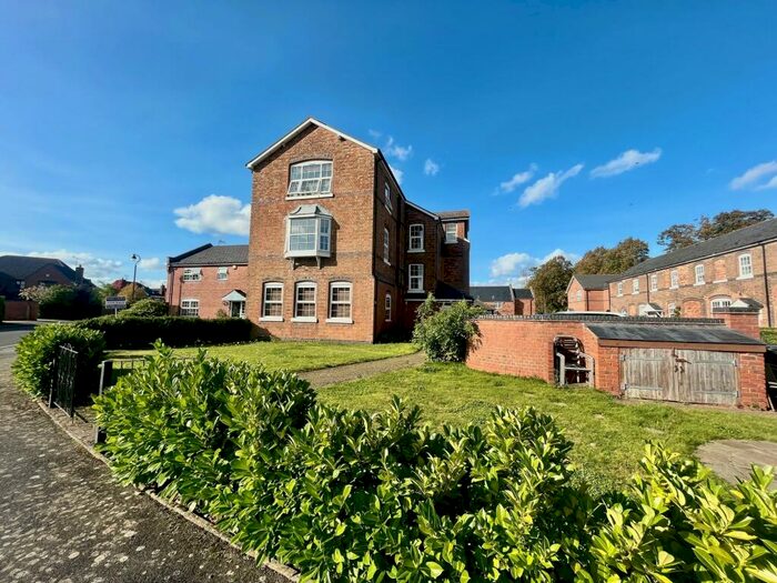 3 Bedroom Apartment To Rent In The Old Courtyard, Weston Under Wetherley, CV33