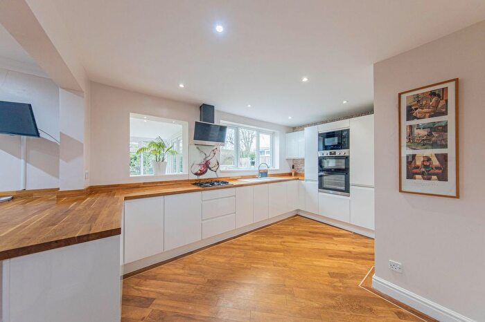 5 Bedroom Detached House For Sale In Ranworth Drive, Lowton, WA3