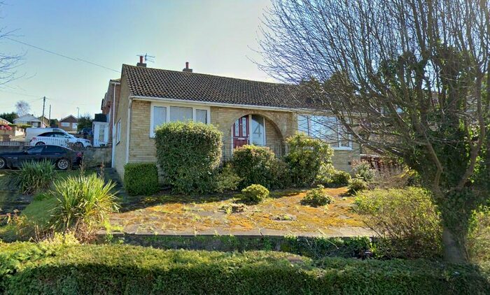 2 Bedroom Bungalow To Rent In Earlsfield Drive, Nottingham, NG5