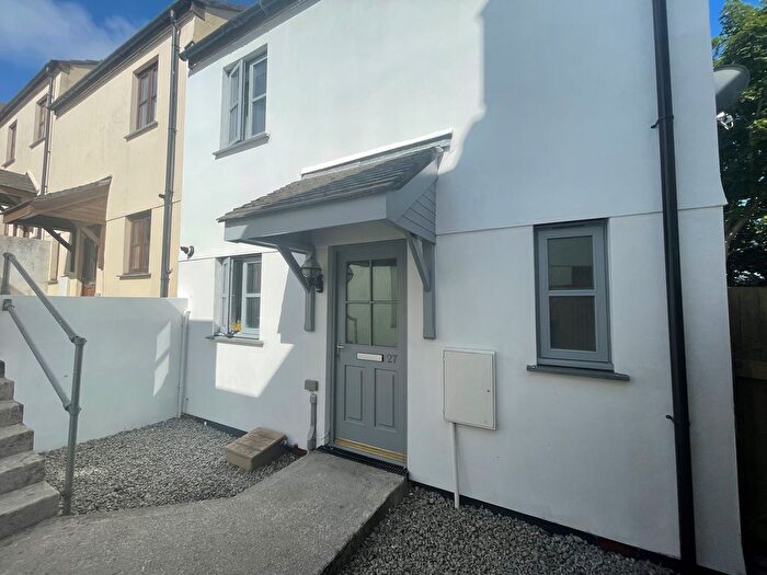 2 Bedroom Property To Rent In Halbullock View, Truro, TR1