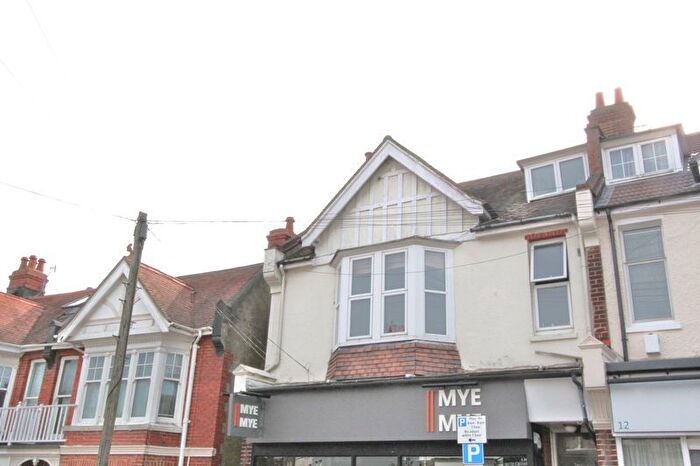3 Bedroom Flat To Rent In Matlock Road, Brighton, BN1